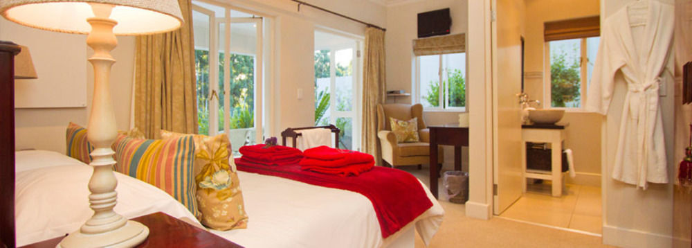 Apple And Spice Guest House Джордж Екстериор снимка
