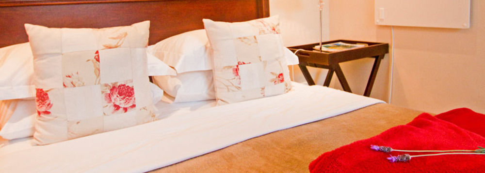 Apple And Spice Guest House Джордж Екстериор снимка
